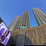 Downtown Elegance - 1Br Apartment With Unmatched Burj Khalifa Views