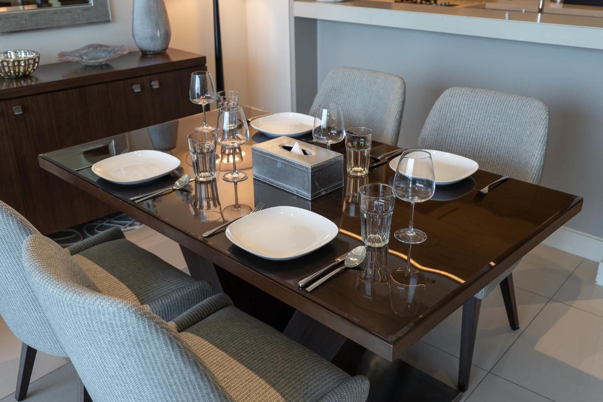 Downtown Elegance - 1br With Unmatched Burj Khalifa Views Dubai
